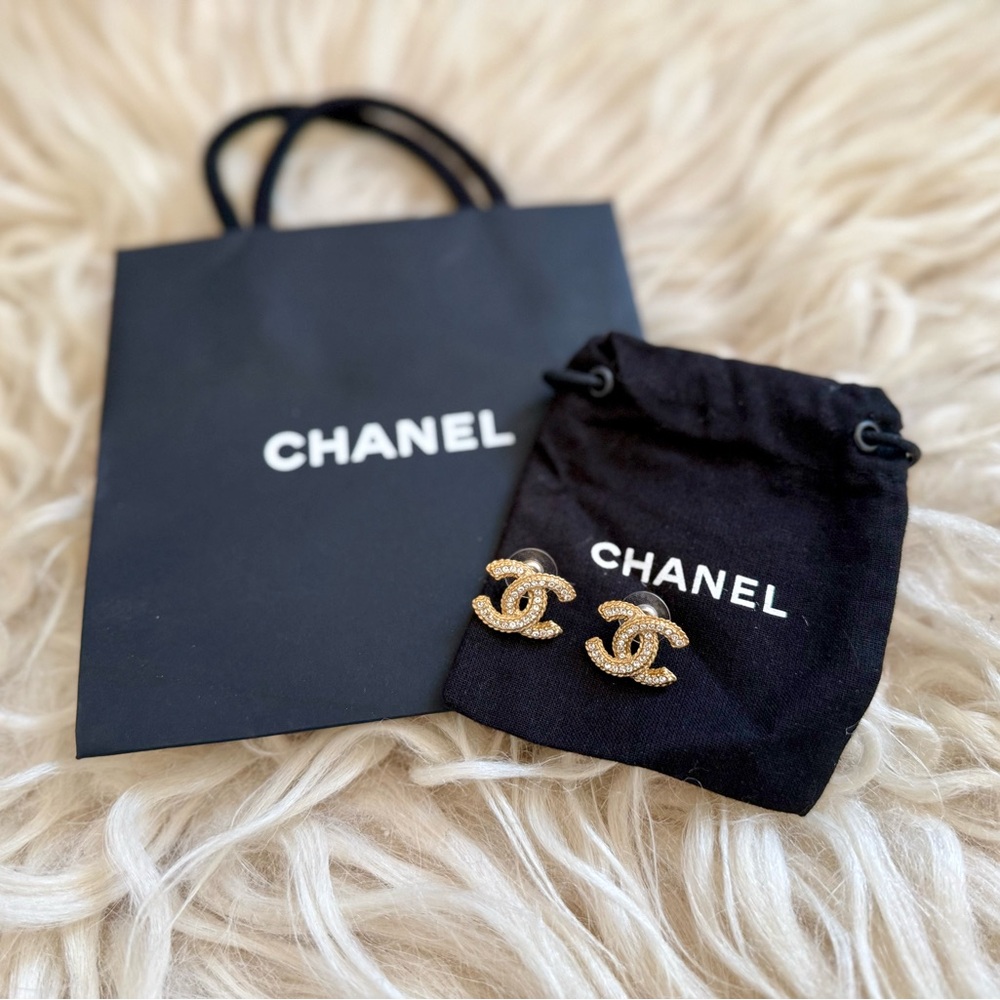 Chanel 2020 Crystal Gold CC Earrings - Picture 3 of 6